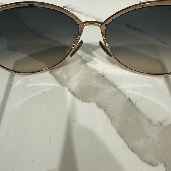 AUTHENTIC: TOM FORD sunglasses - Picture 3 of 8